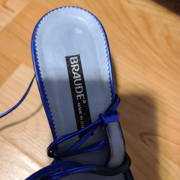 Women's lace up heels - Picture 3 of 4